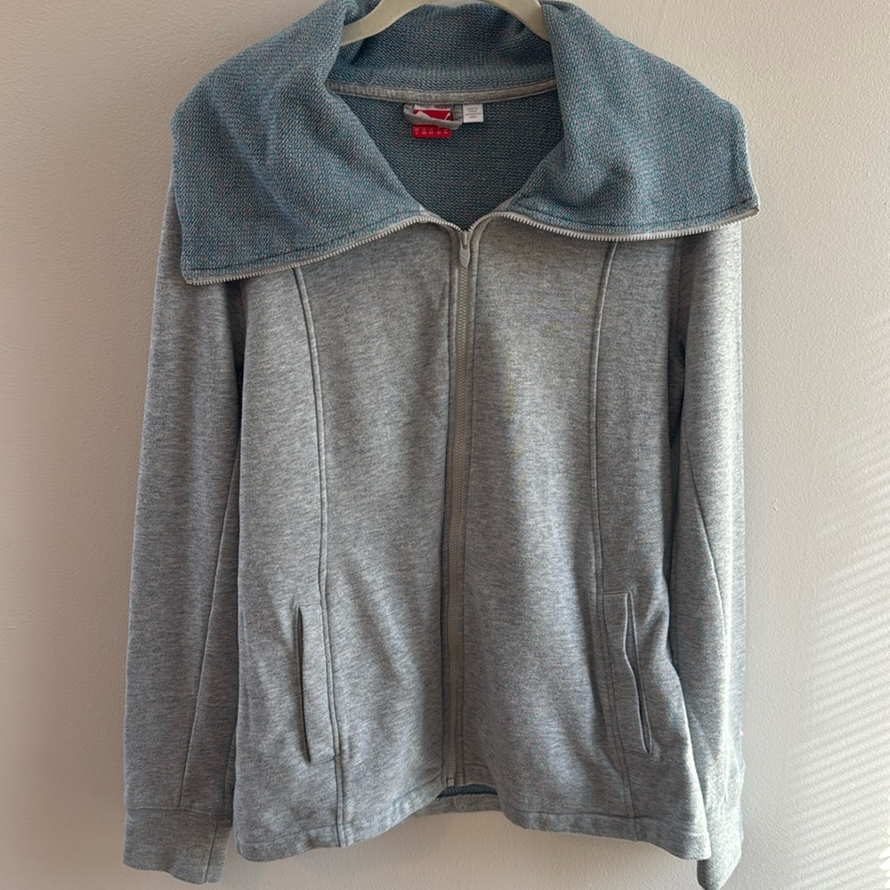 Puma full zip long sleeve